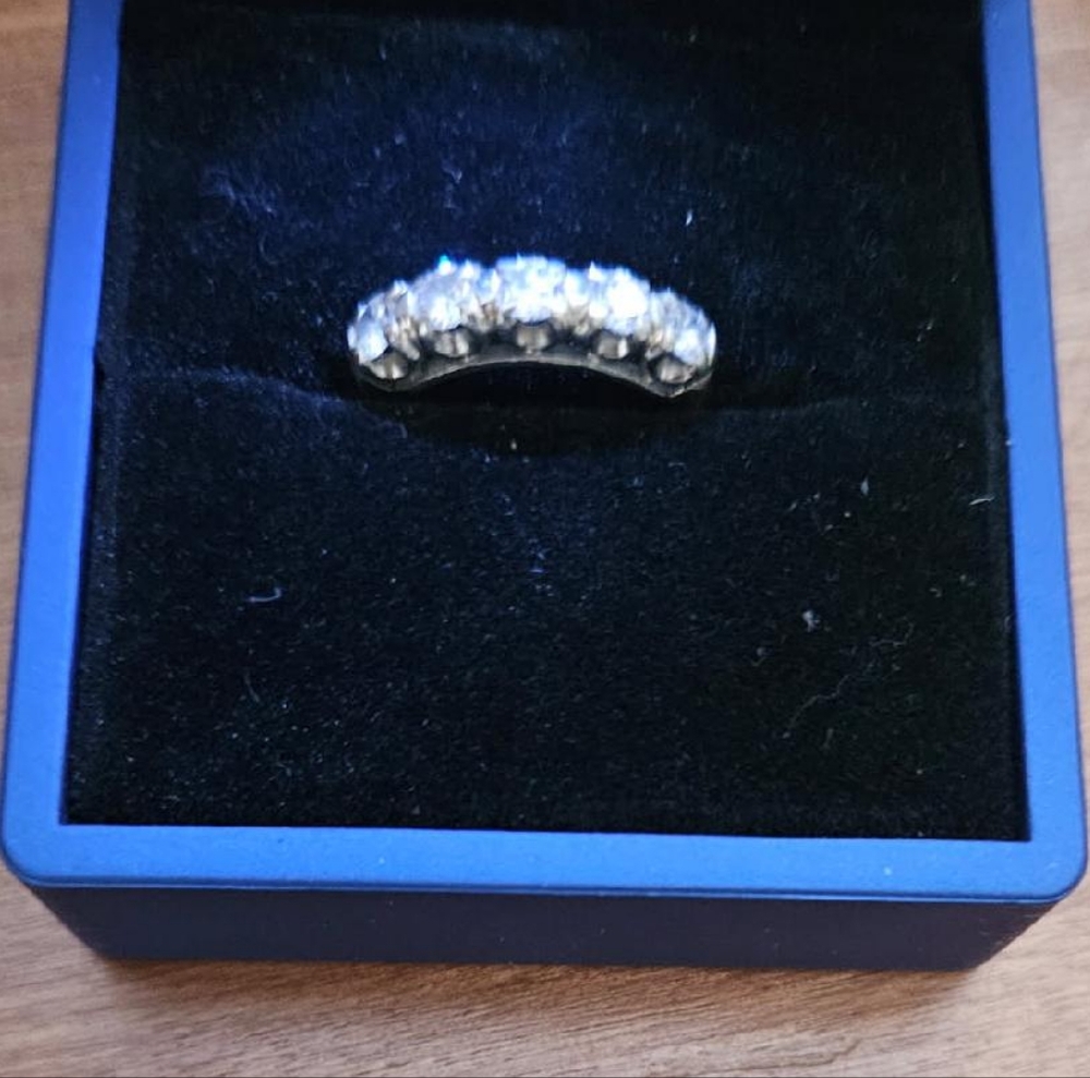 5 stone 14K Yellow Gold Diamond Ring (size 7)